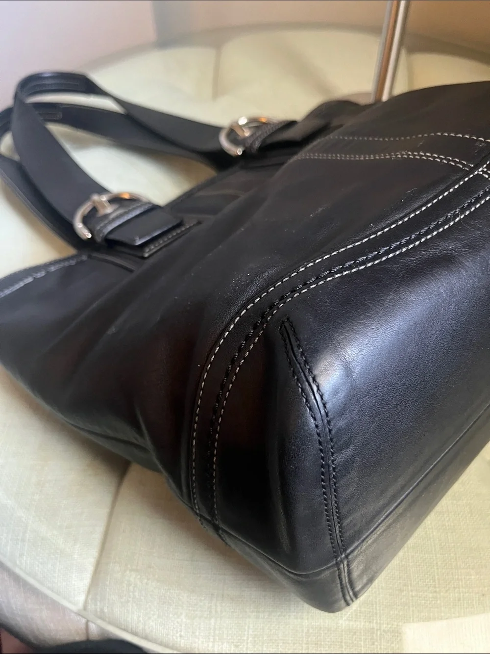 Coach Y2K Black Leather Tote Bag Silver Buckle Hardware White Contrast Stiching - Picture 13 of 16